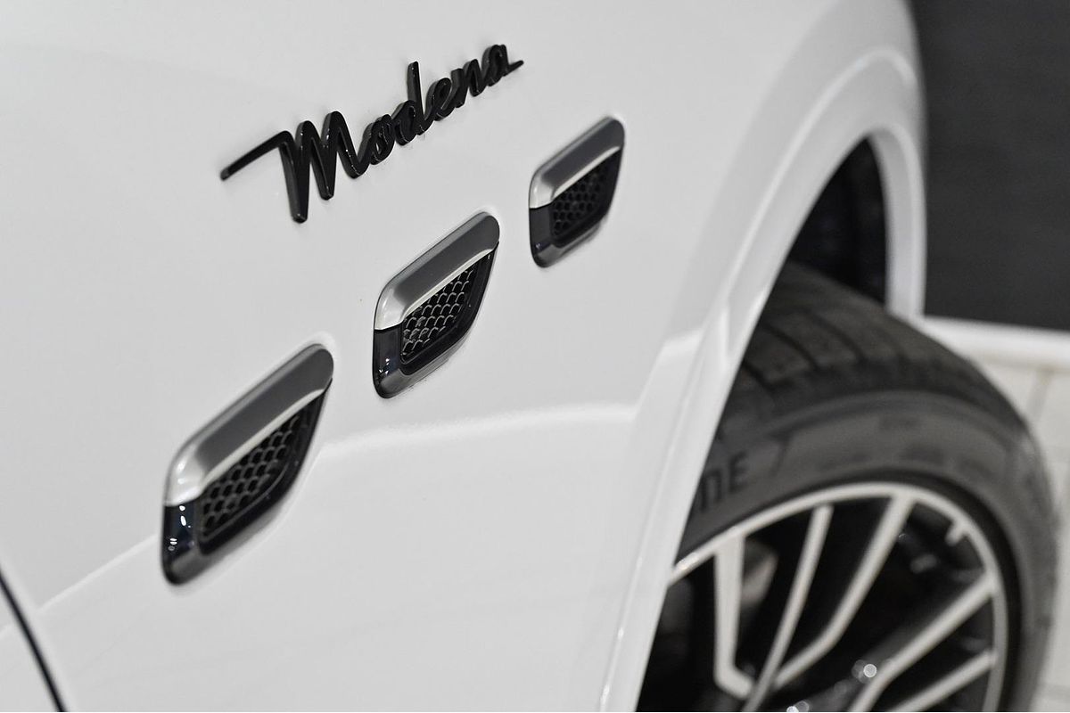 2023 Maserati Grecale Modena M182