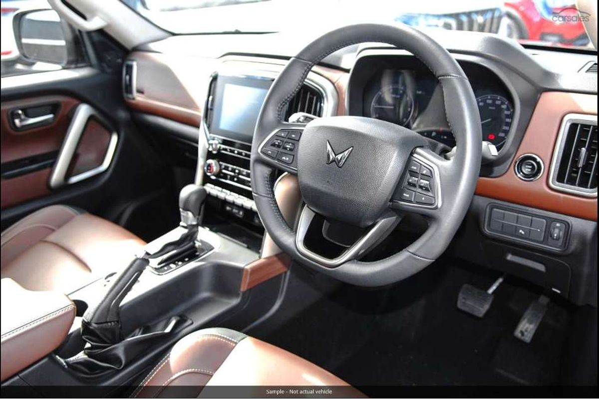 2024 Mahindra Scorpio Z8L