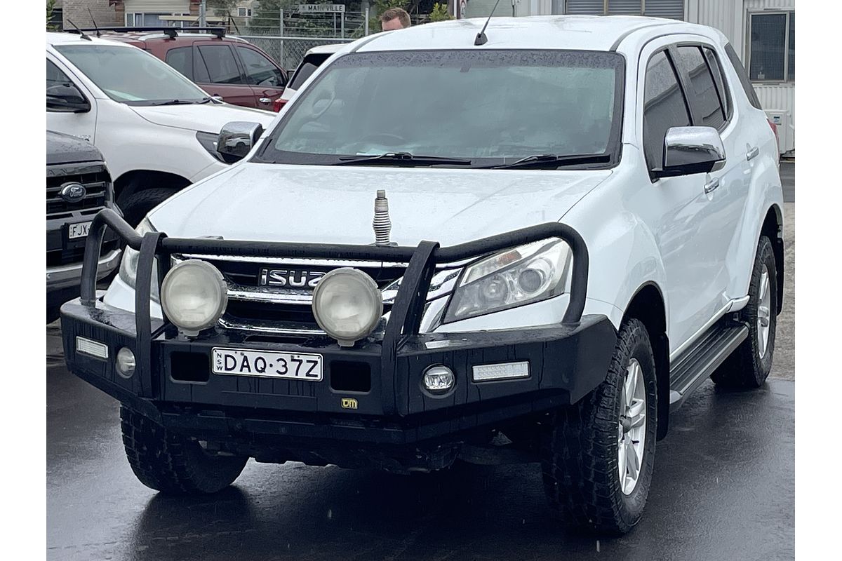 2015 Isuzu MU-X LS-U