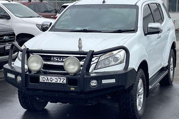 2015 Isuzu MU-X LS-U