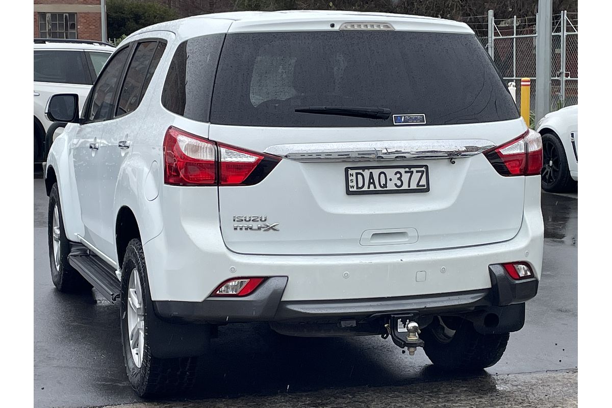 2015 Isuzu MU-X LS-U