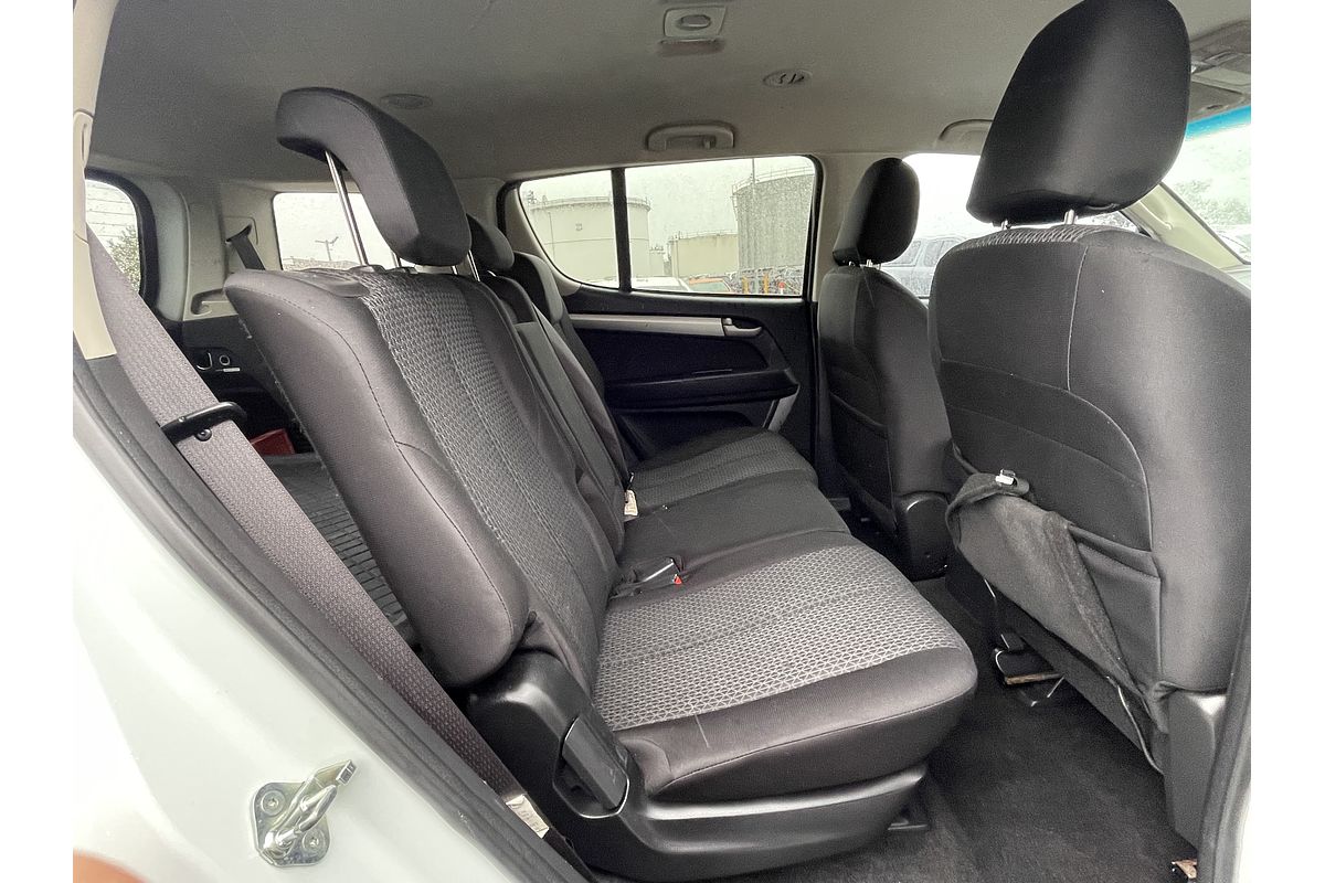 2015 Isuzu MU-X LS-U