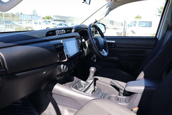 2024 Toyota Hilux SR GUN126R 4X4