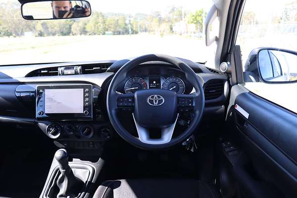 2024 Toyota Hilux SR GUN126R 4X4