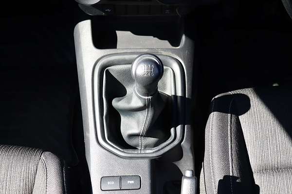 2024 Toyota Hilux SR GUN126R 4X4