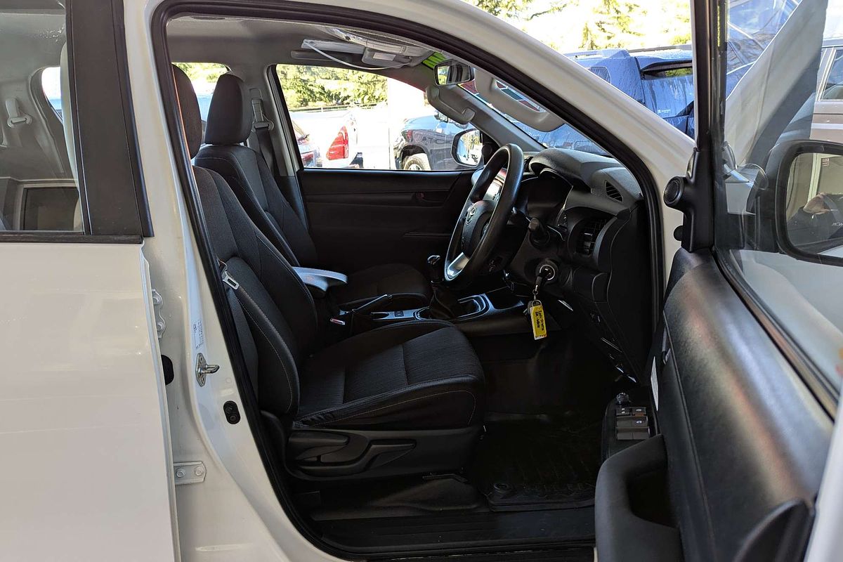 2021 Toyota Hilux SR GUN126R 4X4