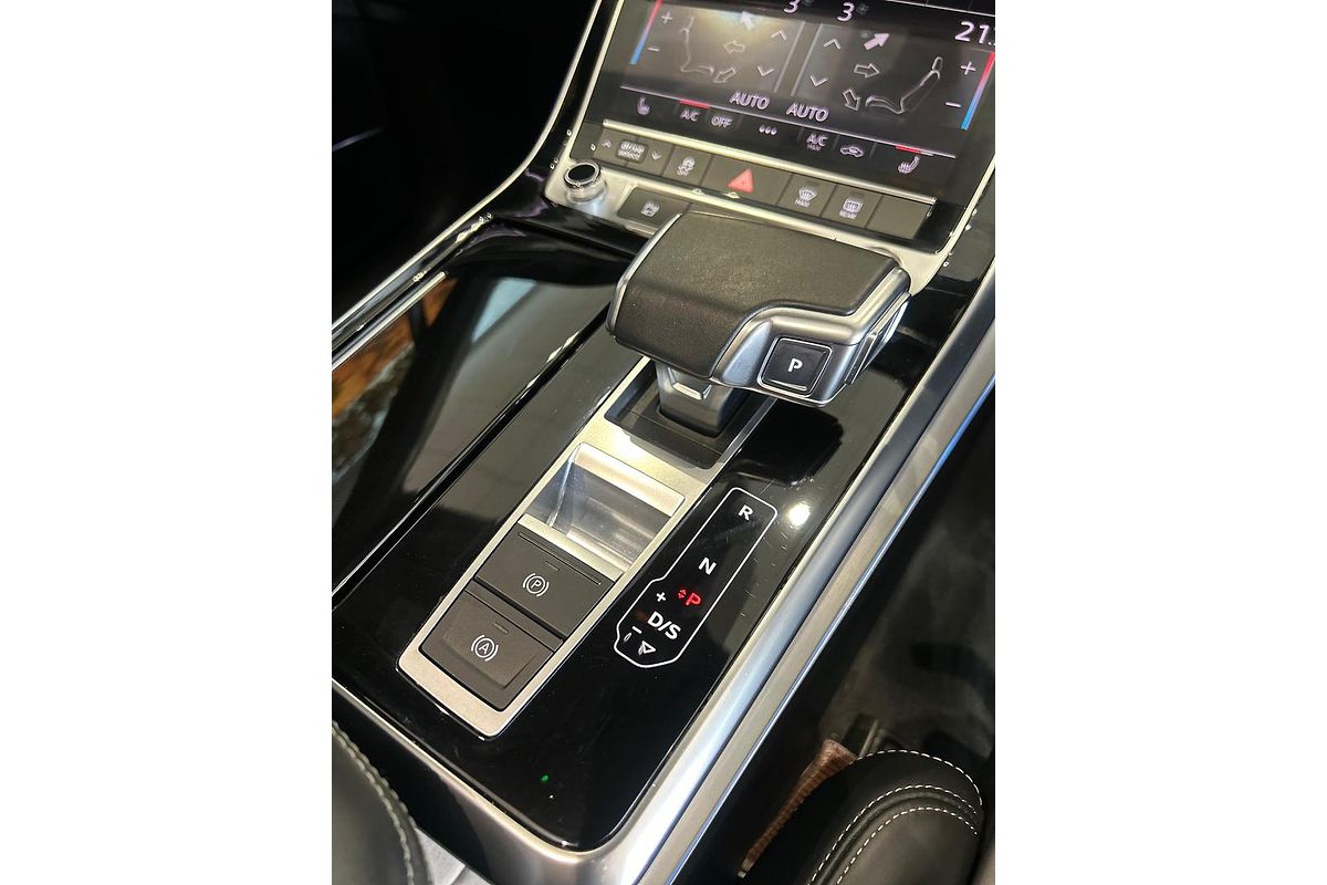 2020 Audi Q7 50 TDI S line 4M