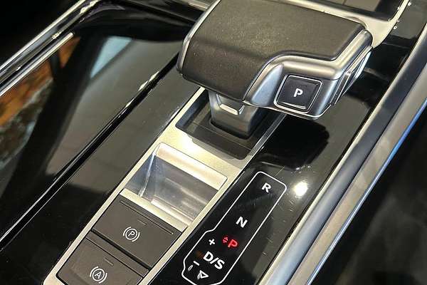 2020 Audi Q7 50 TDI S line 4M