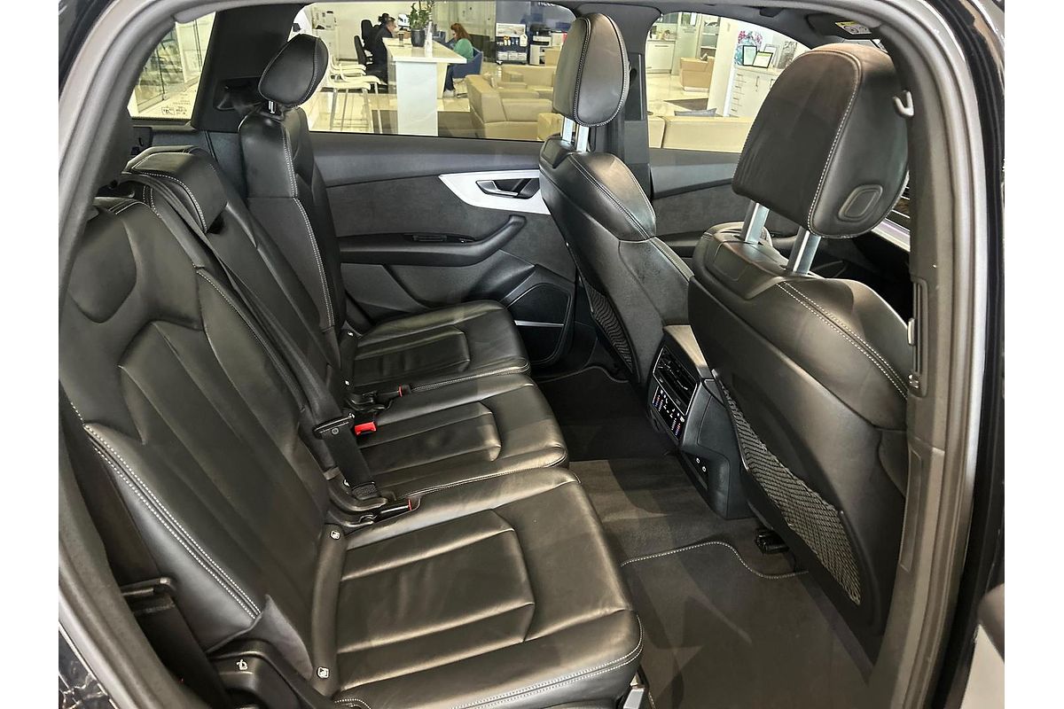 2020 Audi Q7 50 TDI S line 4M