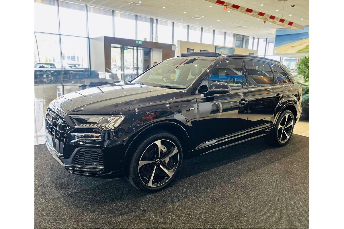 2020 Audi Q7 50 TDI S line 4M