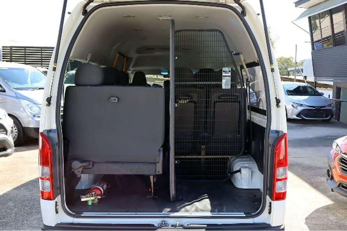 2018 Toyota Hiace Commuter KDH223R