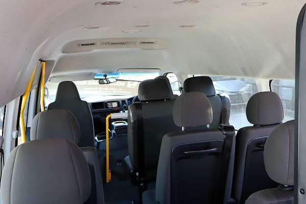 2018 Toyota Hiace Commuter KDH223R
