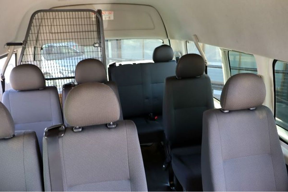 2018 Toyota Hiace Commuter KDH223R