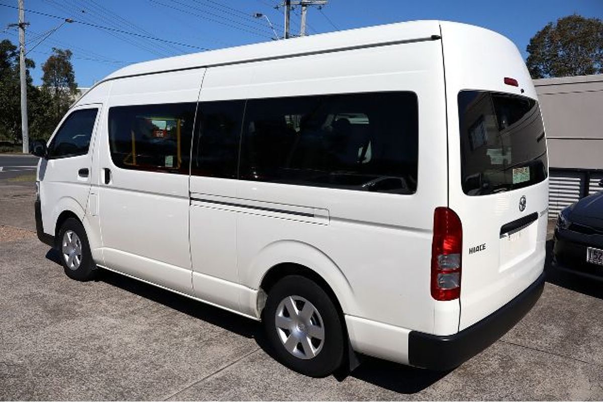2018 Toyota Hiace Commuter KDH223R