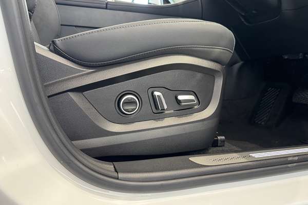2025 Chery Tiggo 8 Super Hybrid Ultimate T31