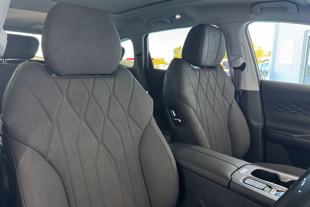 2025 Chery Tiggo 8 Super Hybrid Ultimate T31