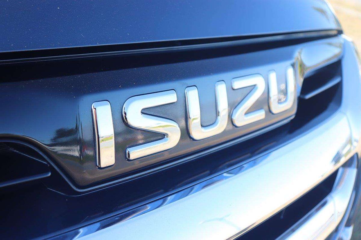 2020 Isuzu MU-X LS-T