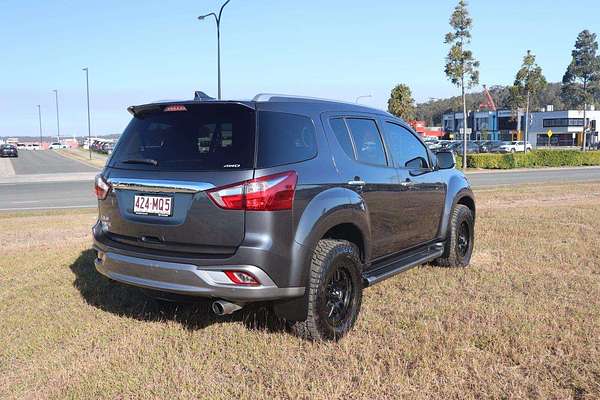 2020 Isuzu MU-X LS-T