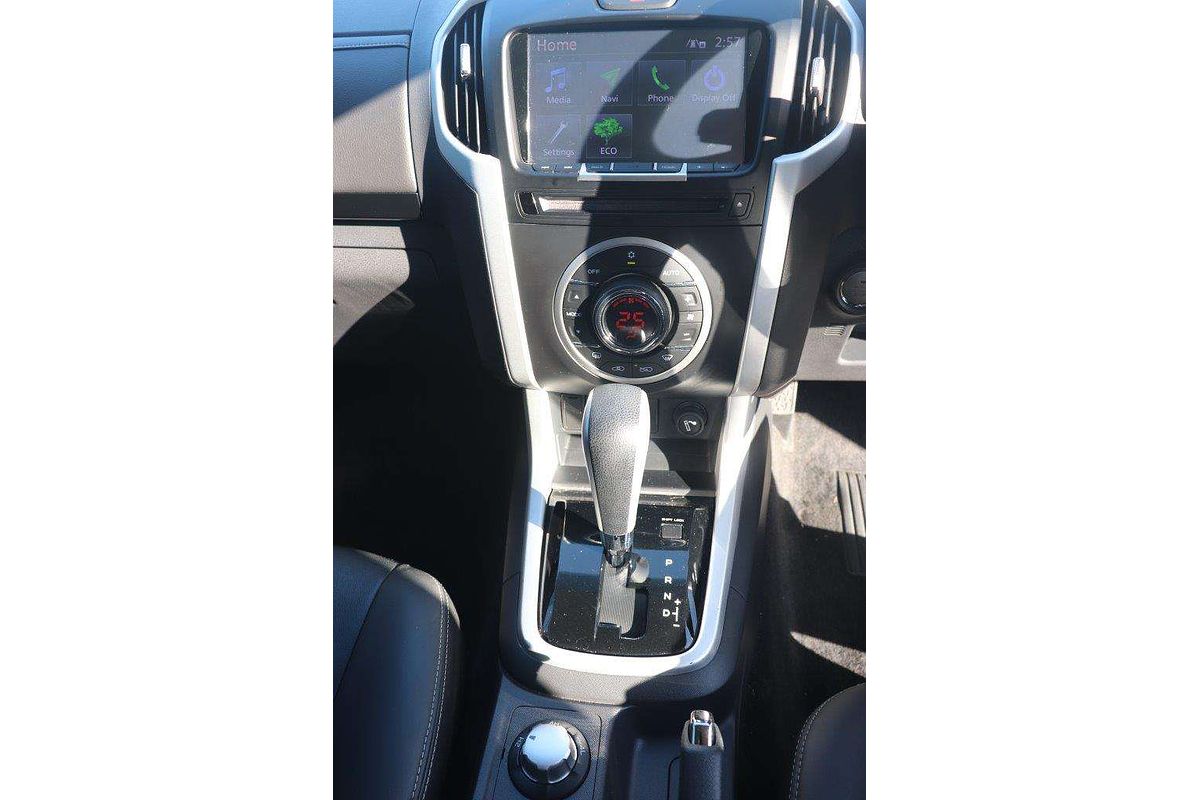 2020 Isuzu MU-X LS-T