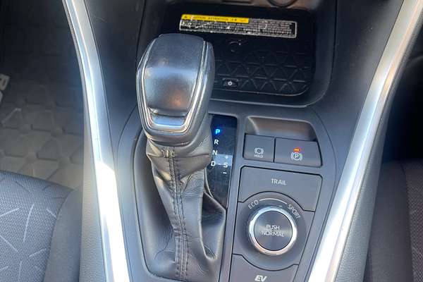 2020 Toyota RAV4 GXL AXAH54R