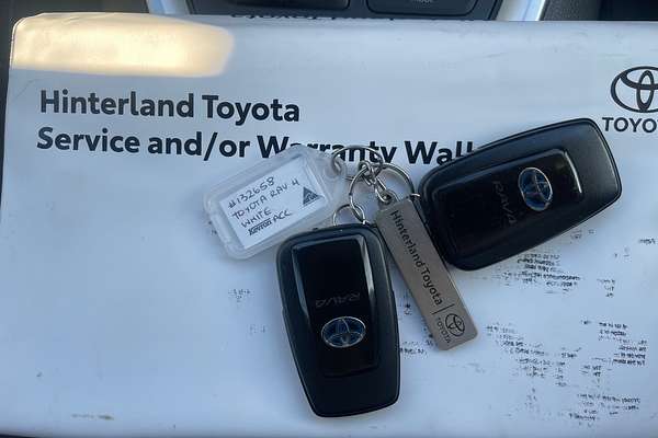2020 Toyota RAV4 GXL AXAH54R