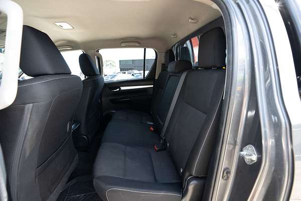 2015 Toyota Hilux SR5 GUN126R 4X4