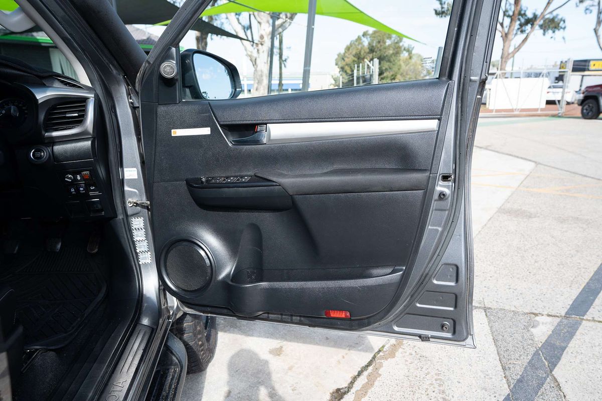 2015 Toyota Hilux SR5 GUN126R 4X4