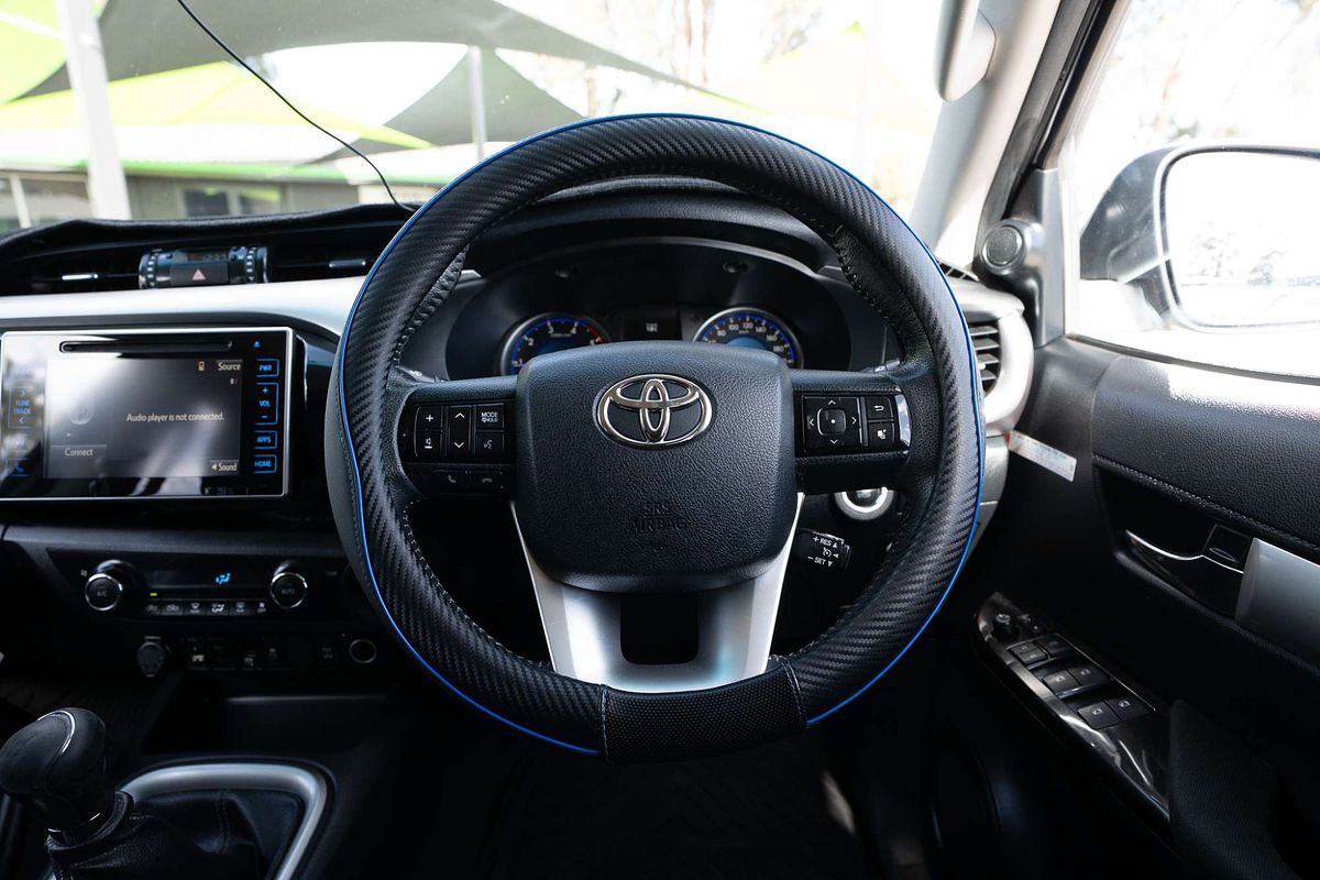 2015 Toyota Hilux SR5 GUN126R 4X4