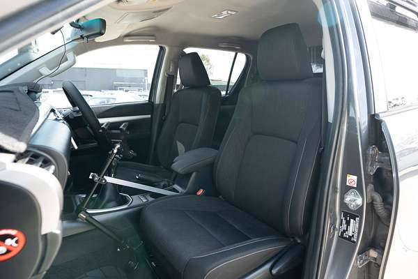 2015 Toyota Hilux SR5 GUN126R 4X4