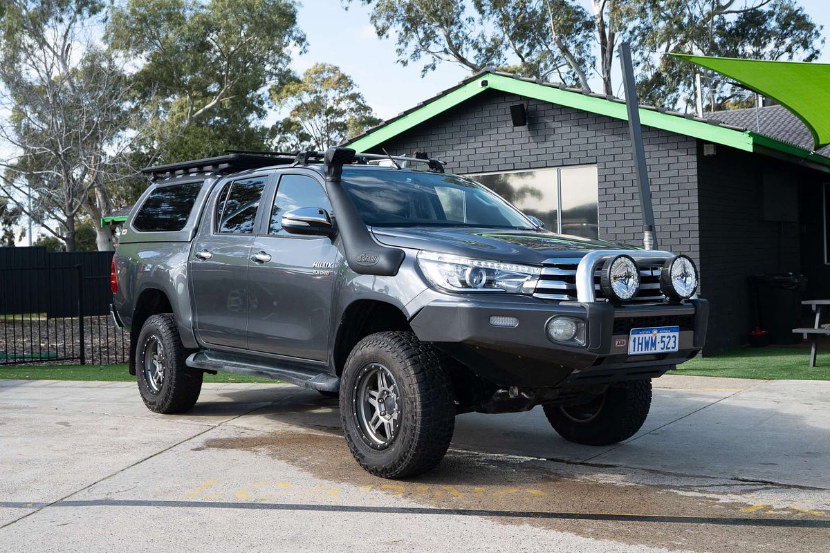 2015 Toyota Hilux SR5 GUN126R 4X4