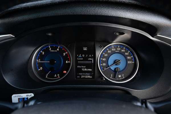 2015 Toyota Hilux SR5 GUN126R 4X4
