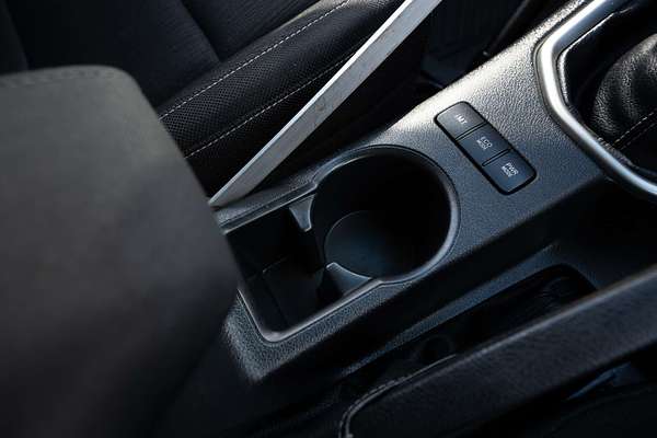 2015 Toyota Hilux SR5 GUN126R 4X4