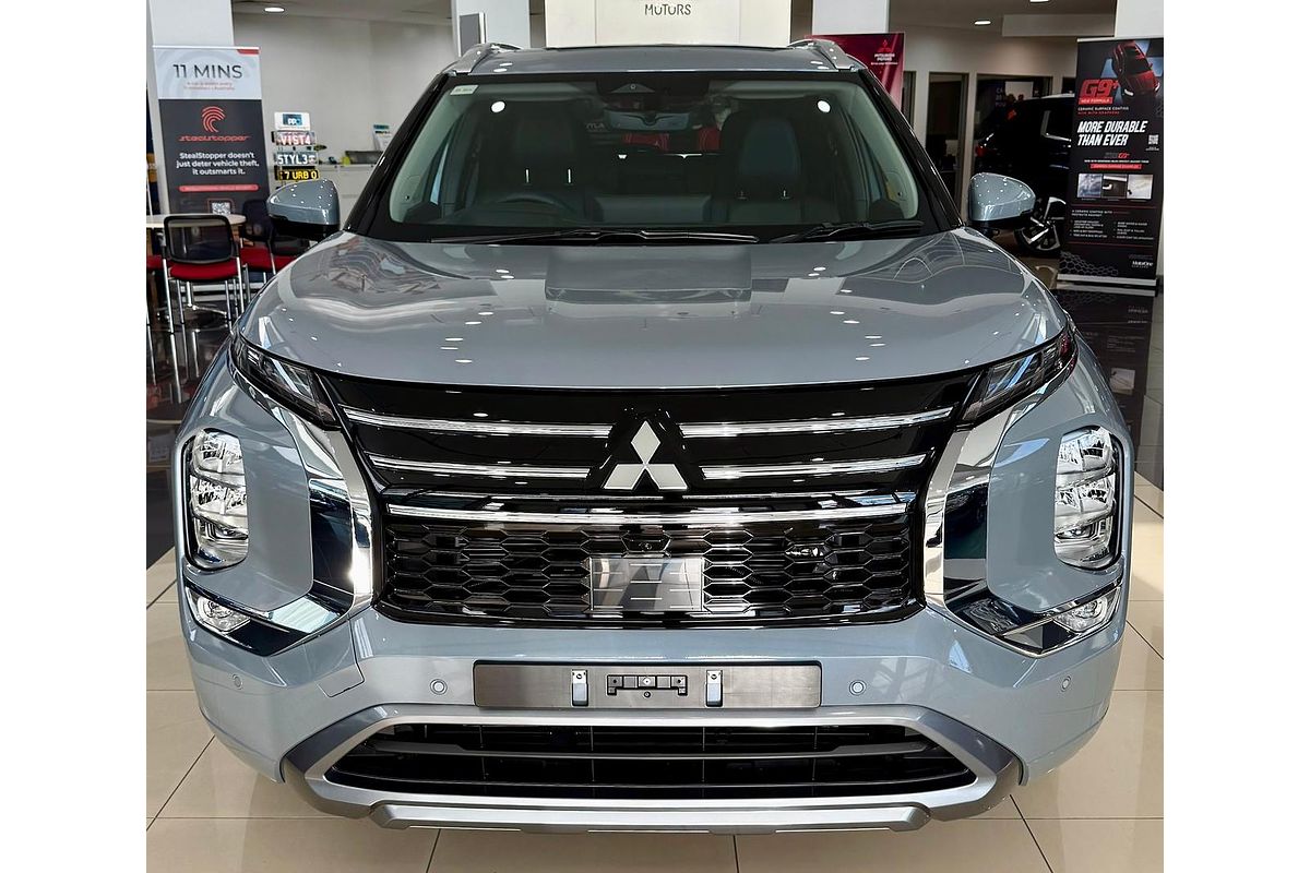 2025 Mitsubishi Outlander Exceed ZM