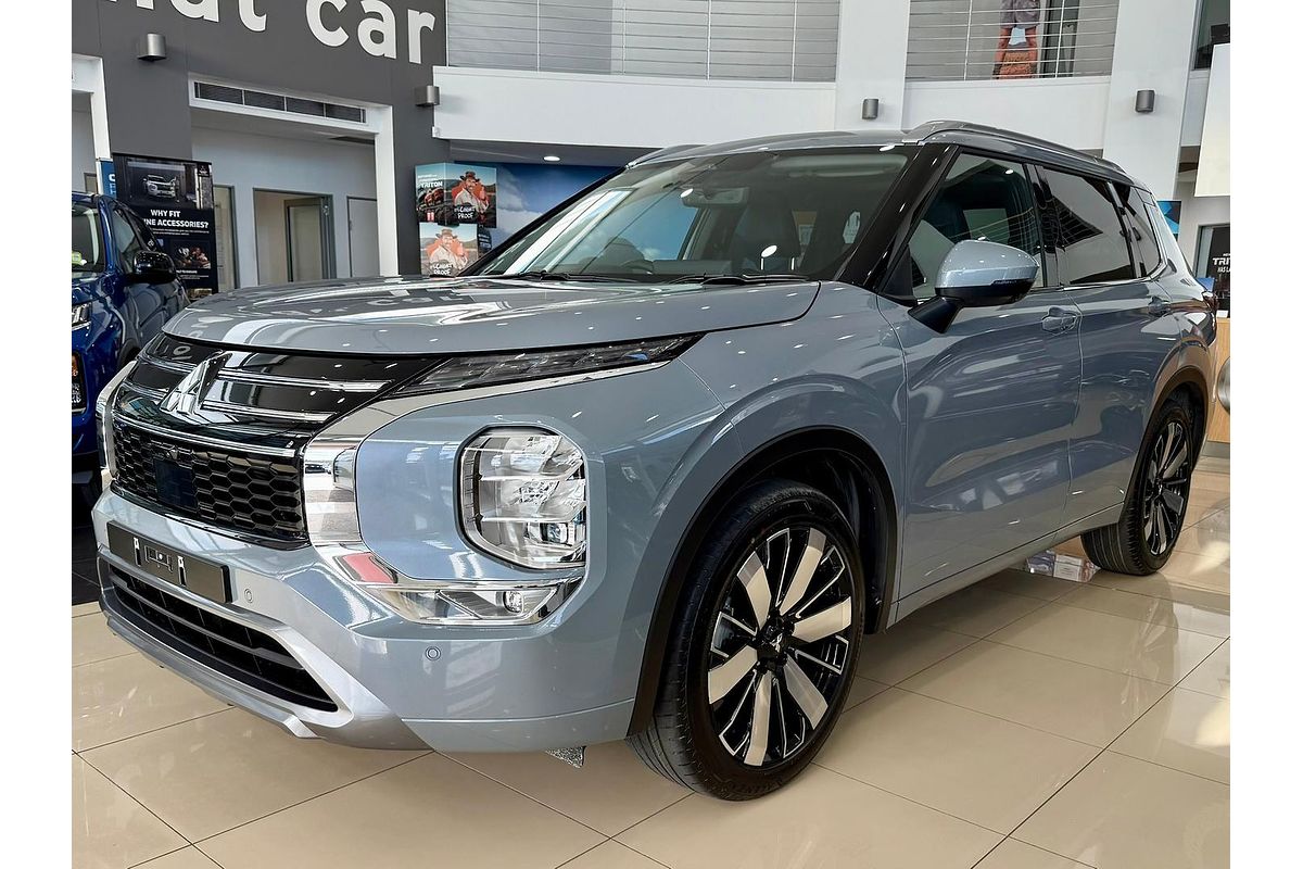 2025 Mitsubishi Outlander Exceed ZM