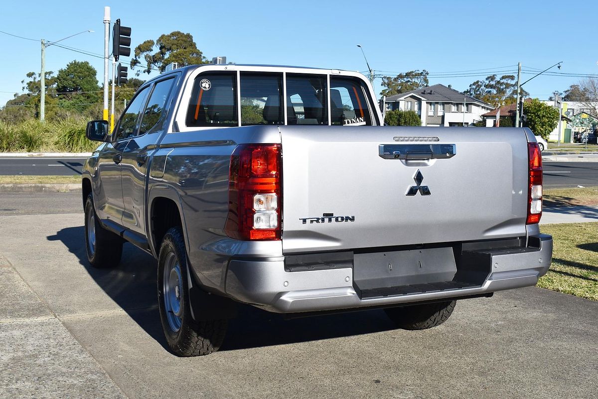 2024 Mitsubishi Triton GLX MV 4X4