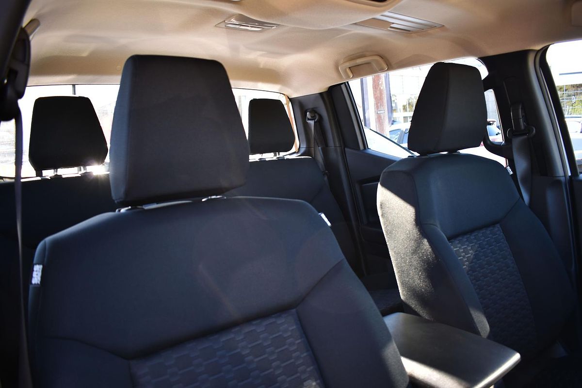 2024 Mitsubishi Triton GLX MV 4X4