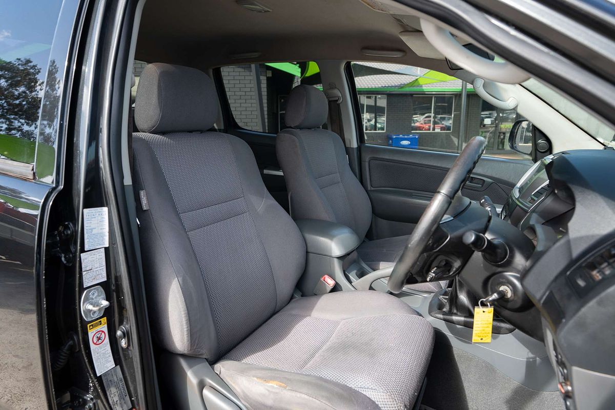 2012 Toyota Hilux SR5 KUN26R 4X4
