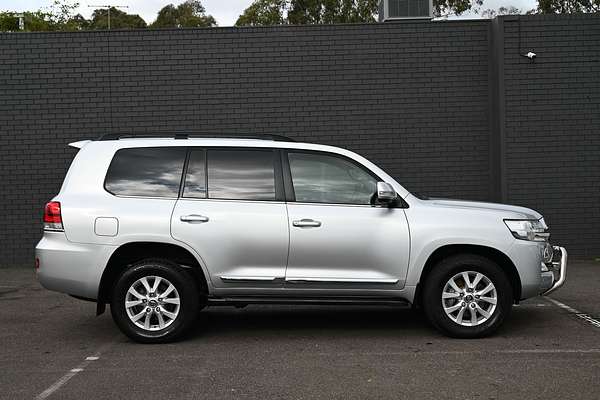 2018 Toyota Landcruiser Sahara VDJ200R