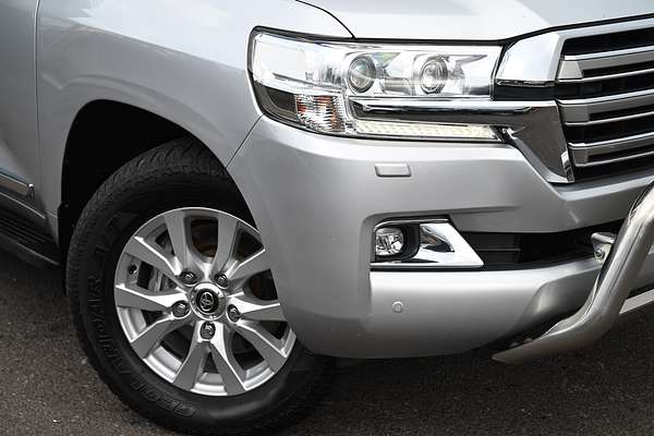 2018 Toyota Landcruiser Sahara VDJ200R