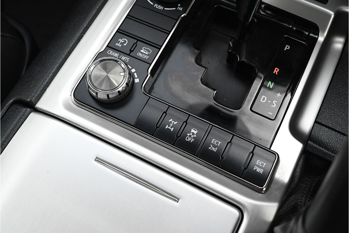 2018 Toyota Landcruiser Sahara VDJ200R