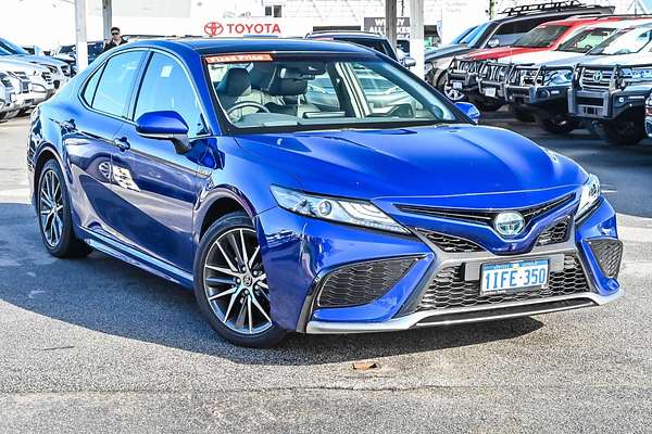 2024 Toyota Camry SL AXVH70R