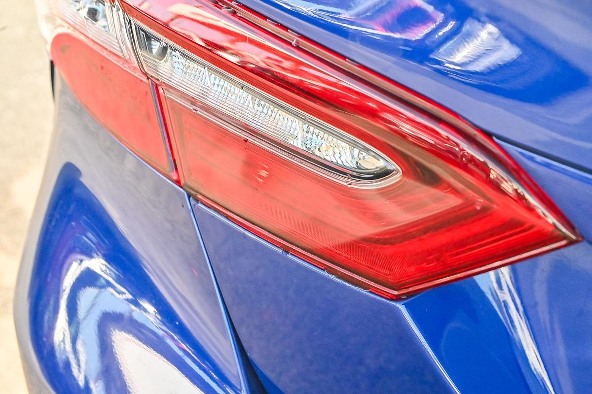 2024 Toyota Camry SL AXVH70R