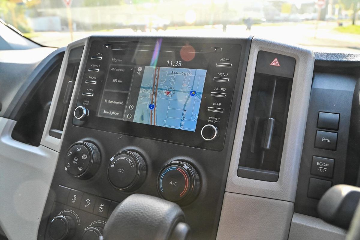 2019 Toyota Hiace Commuter GDH322R