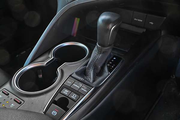 2024 Toyota Camry SL AXVH70R