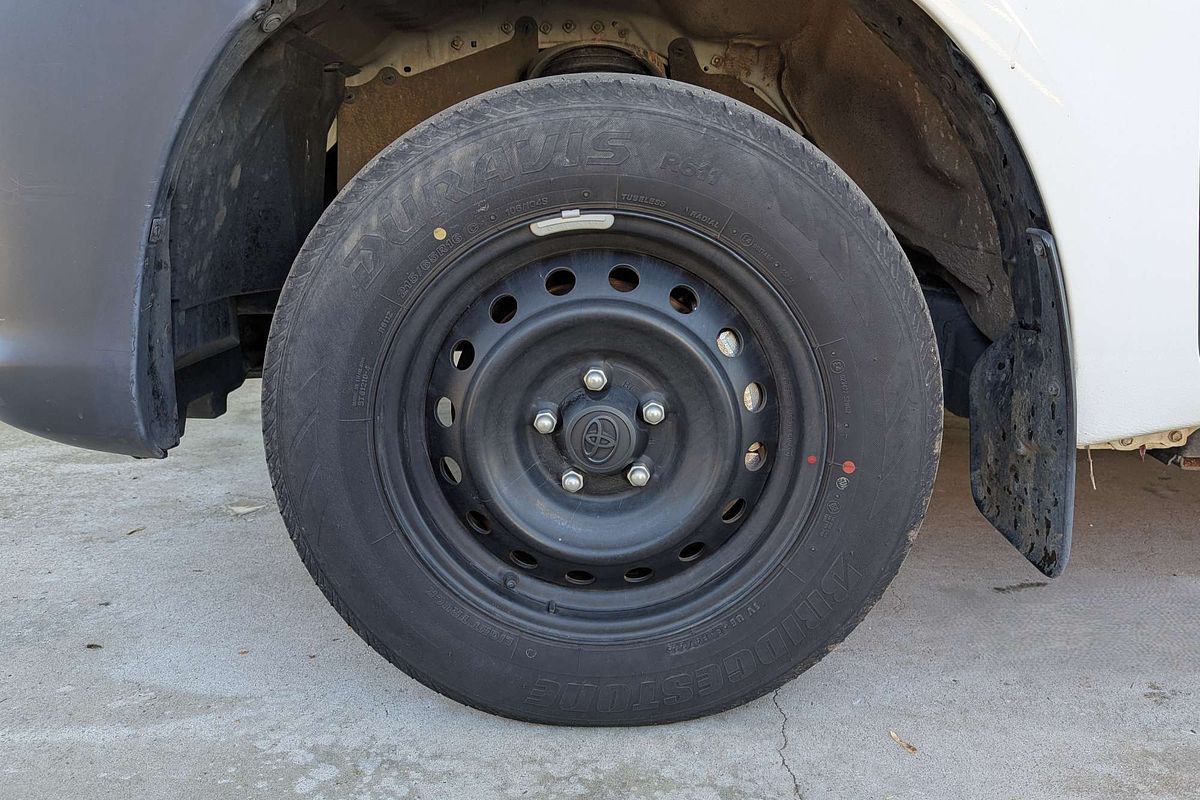 2022 Toyota Hilux Workmate TGN121R Rear Wheel Drive