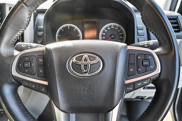 2019 Toyota Hiace Commuter GDH322R