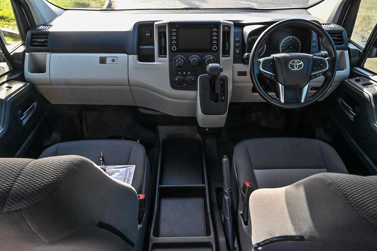 2019 Toyota Hiace Commuter GDH322R