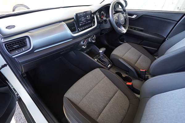 2023 Kia STONIC STONIC S H8W5K461