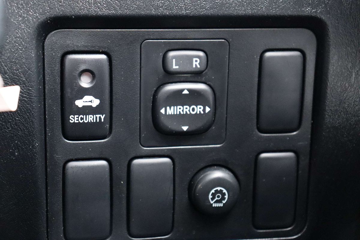 2015 Toyota Hilux SR5 KUN26R 4X4