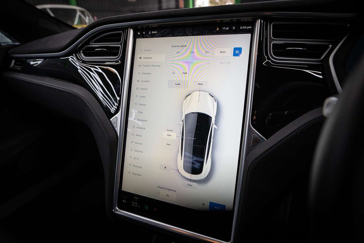 2015 Tesla Model S 85D